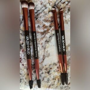 NWOT one+other Double-Ended Makeup Brush Set of 4  in Copper and Black